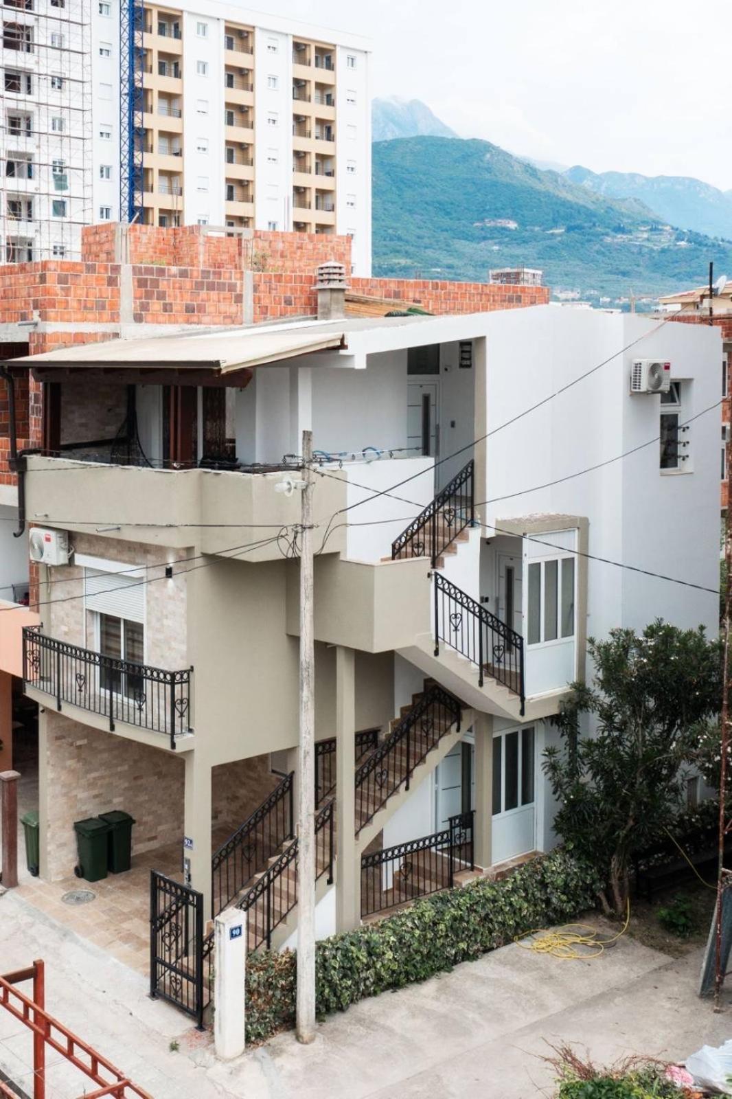 Apartmani Vukcevic บาร์ ภายนอก รูปภาพ