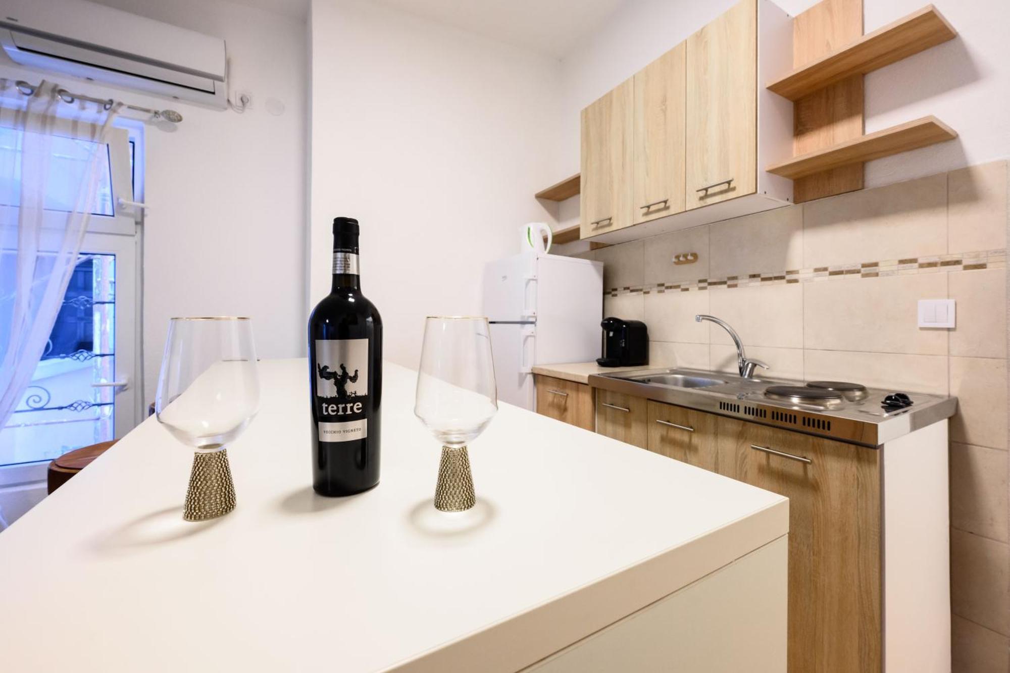Apartmani Vukcevic บาร์ ภายนอก รูปภาพ