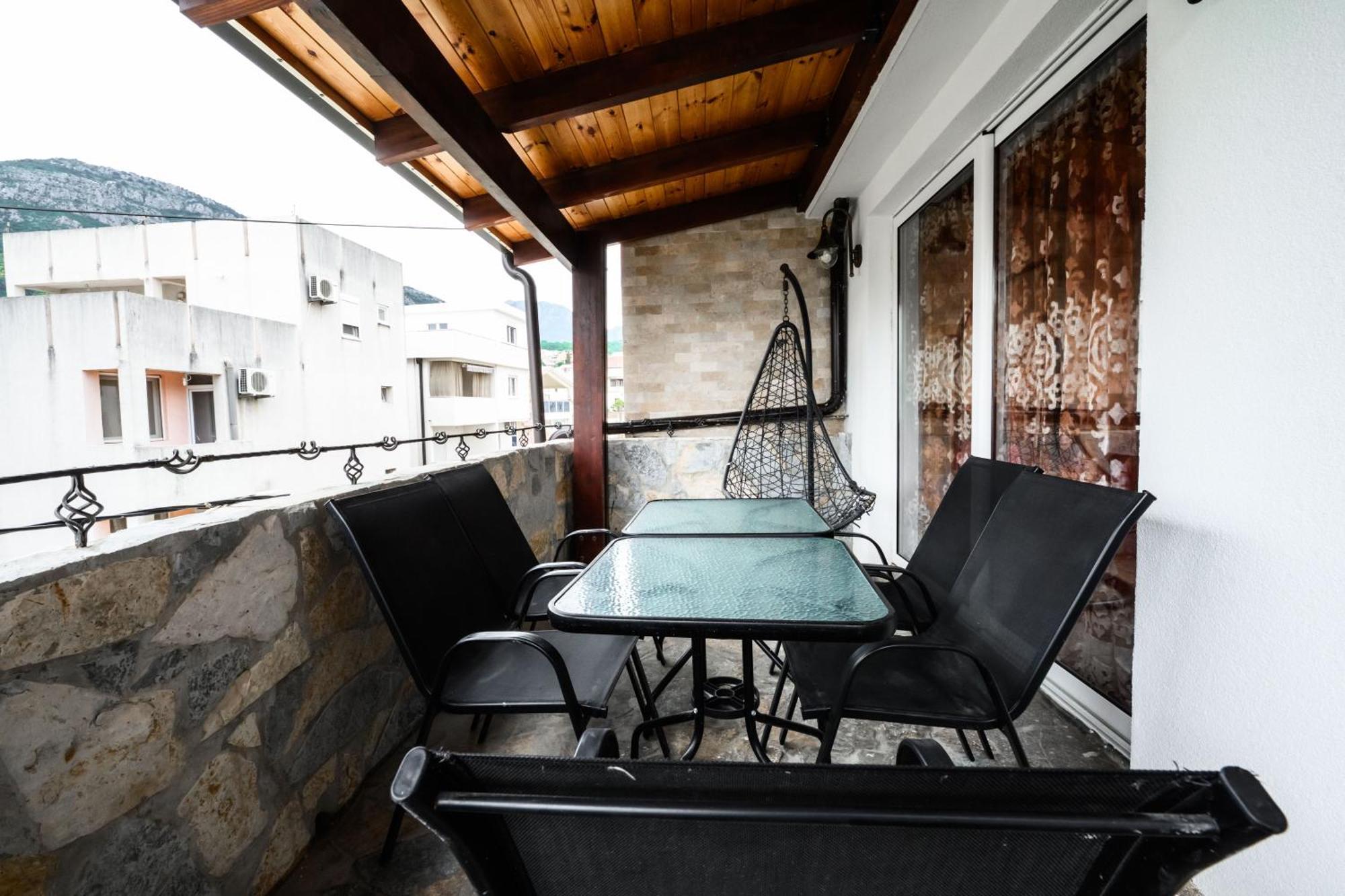 Apartmani Vukcevic บาร์ ภายนอก รูปภาพ