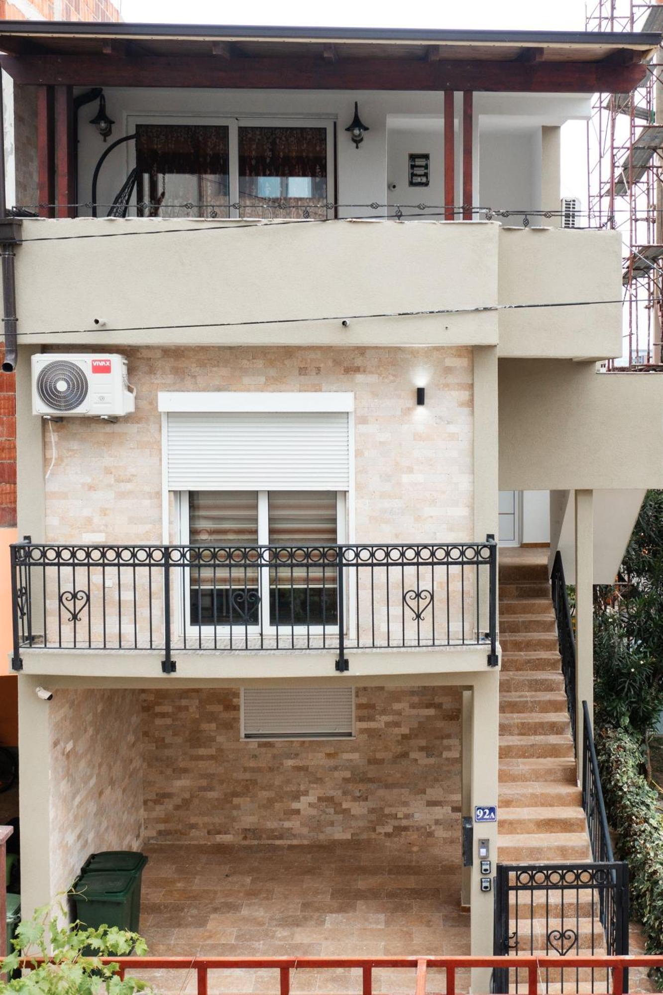 Apartmani Vukcevic บาร์ ภายนอก รูปภาพ